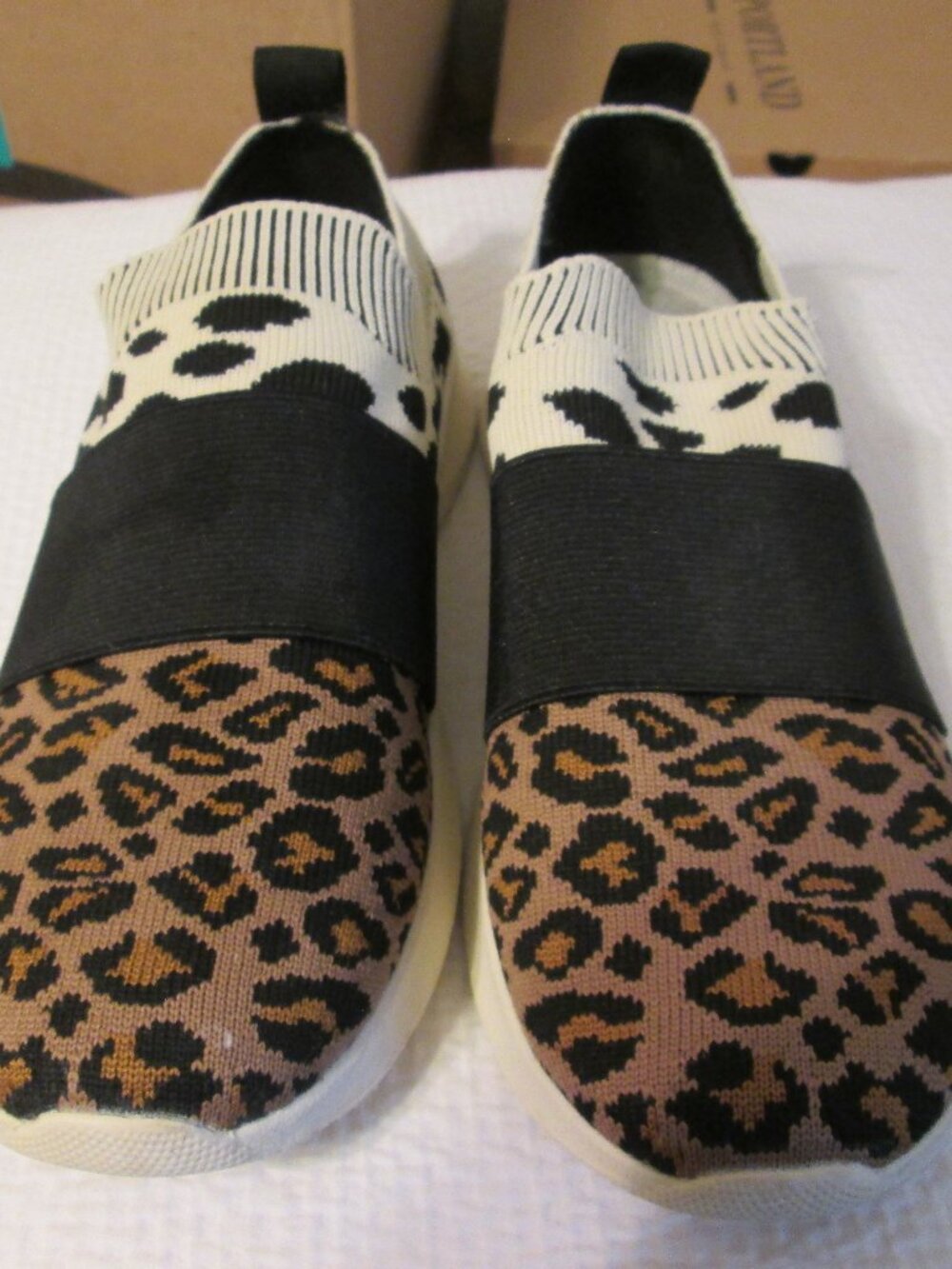 Jellypop Portland Women's Pull-on Stretch Animal Print Sneakers Size 6.5